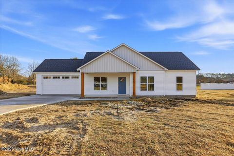 Photo of 202 Spence Street, La Grange, NC 28551 (MLS # 100554418)
