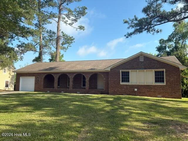 2912 Hodges Road