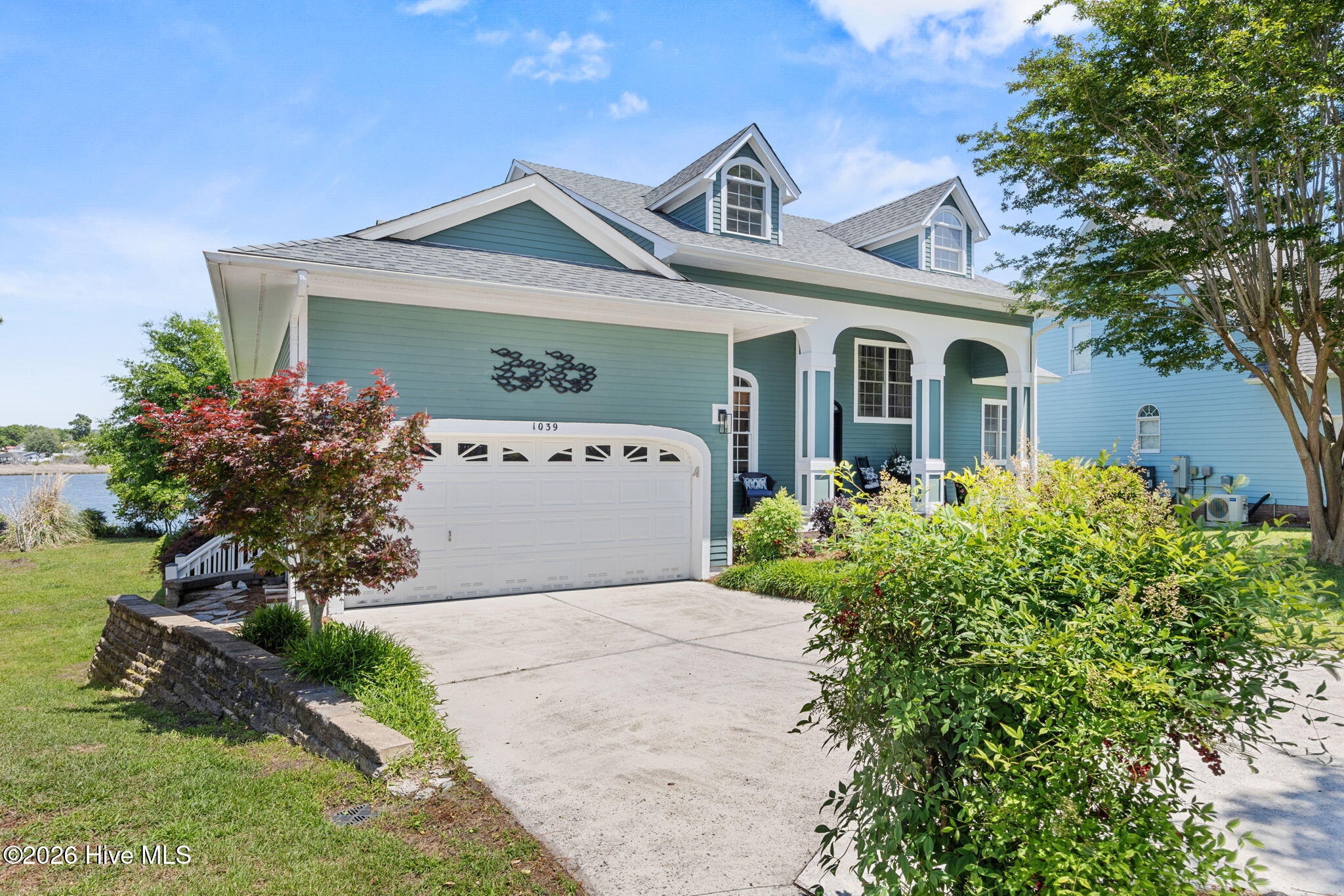 1039 Meridian Drive