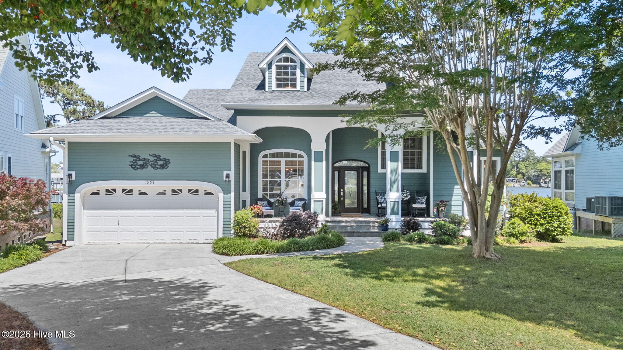 1039 Meridian Drive