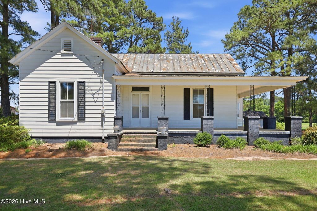 Photo of 6570 Us Highway 70 E, Kinston, NC 28501 (MLS # 100574760)