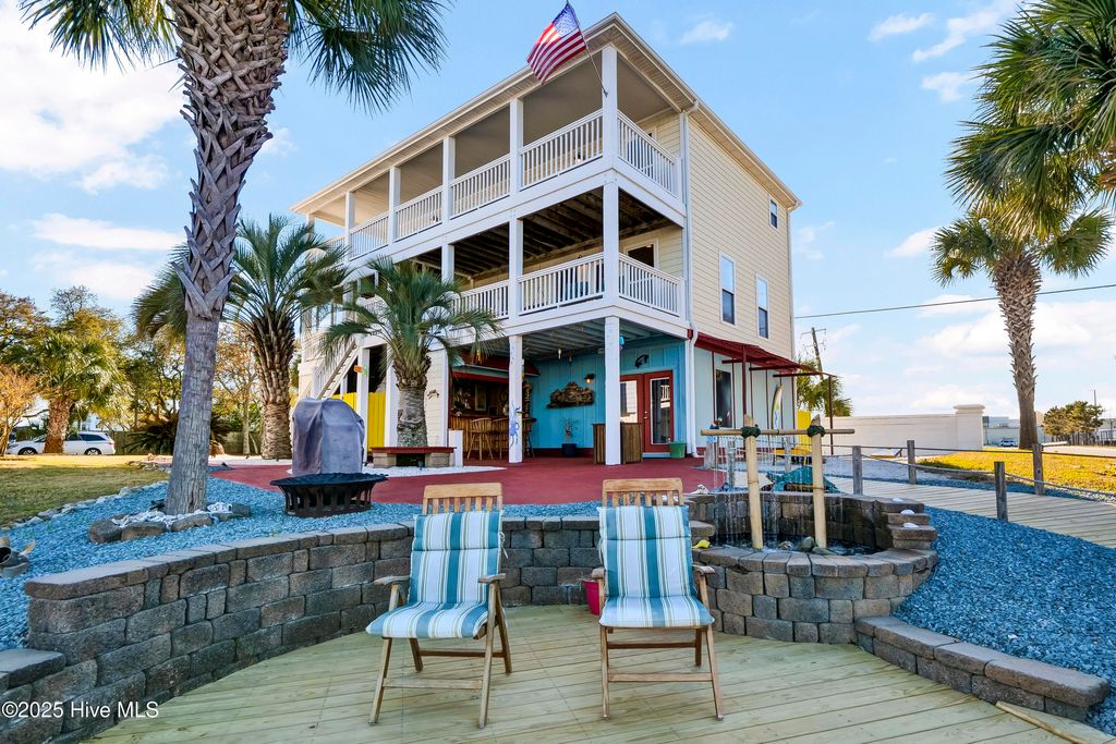 Photo of 1001 Waterview Place, Carolina Beach, NC 28428 (MLS # 100497628)