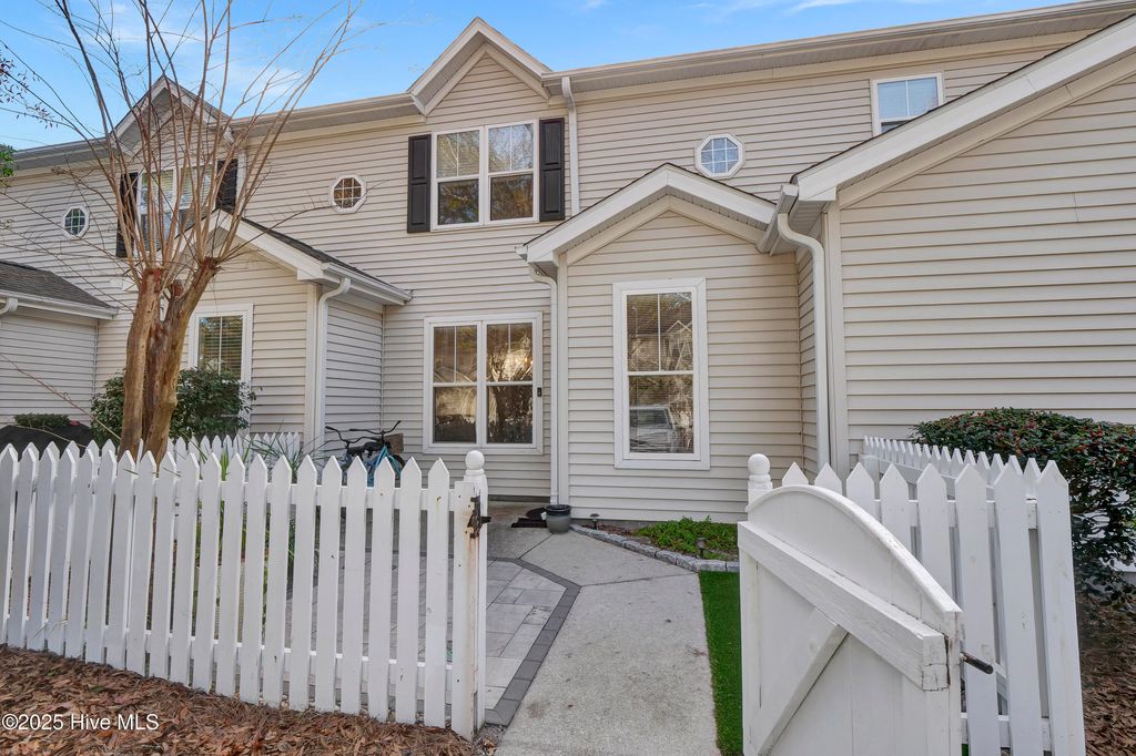 Photo of 5813 Wrightsville Avenue #111, Wilmington, NC 28403 (MLS # 100546697)