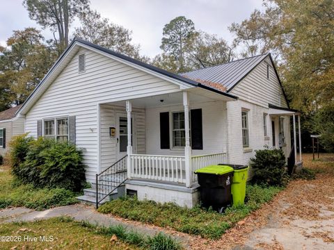 Photo of 209 N Thompson Street, Whiteville, NC 28472 (MLS # 100550267)