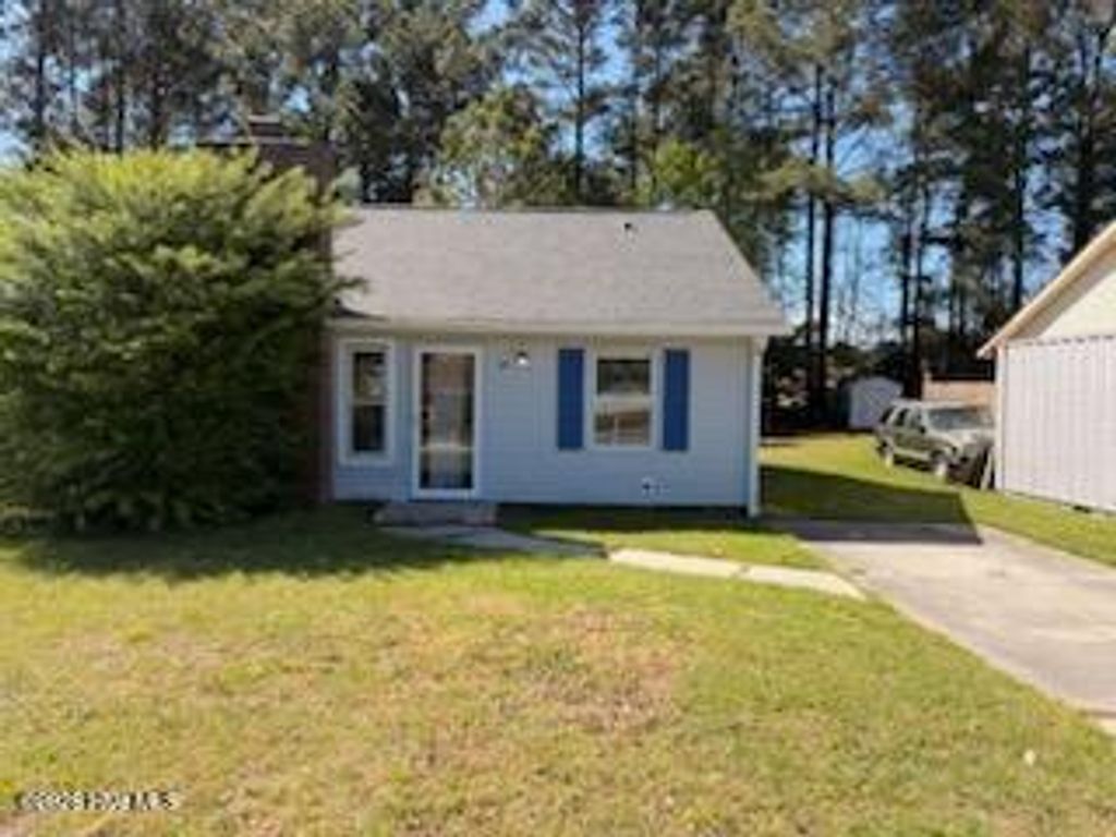 Photo of 117 Pine Crest Drive, Jacksonville, NC 28546 (MLS # 100564181)