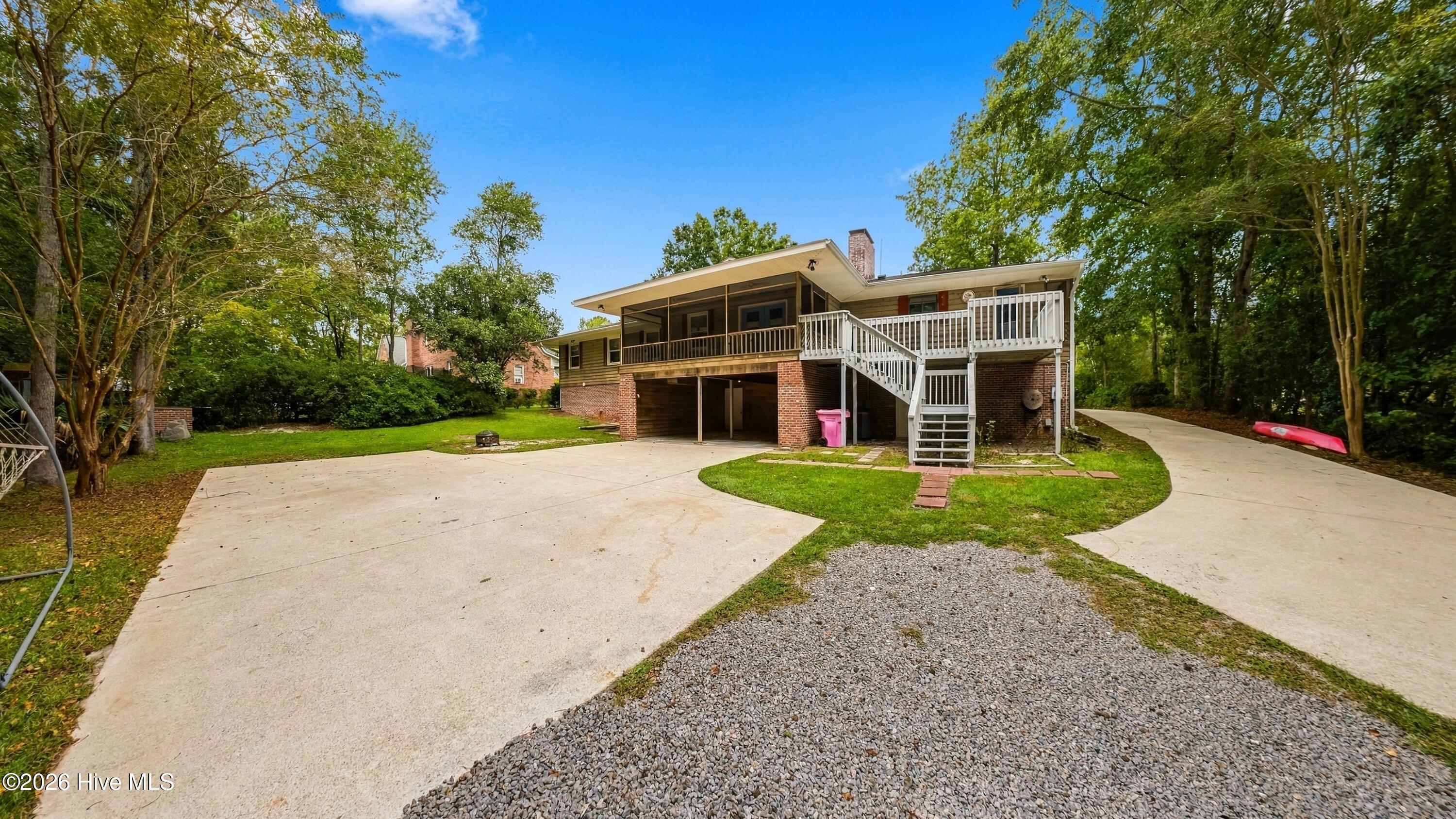 306 Shore Point Drive