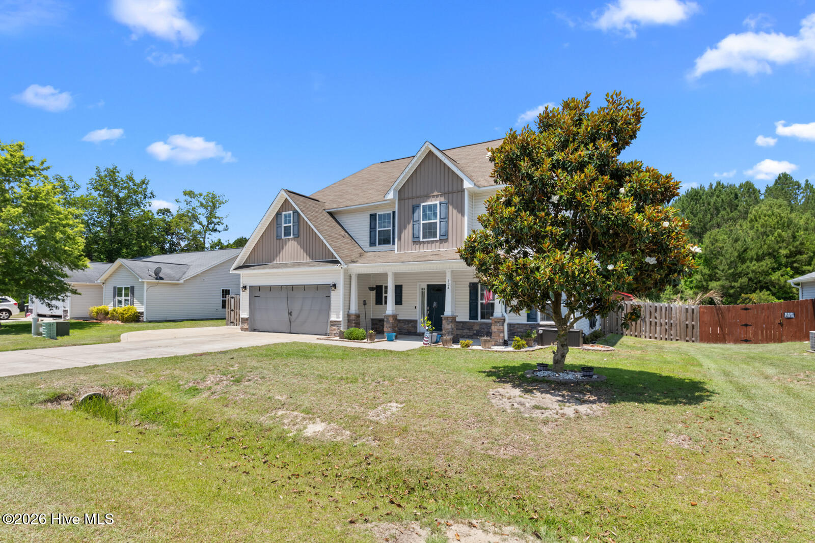 124 Braeburn Boulevard
