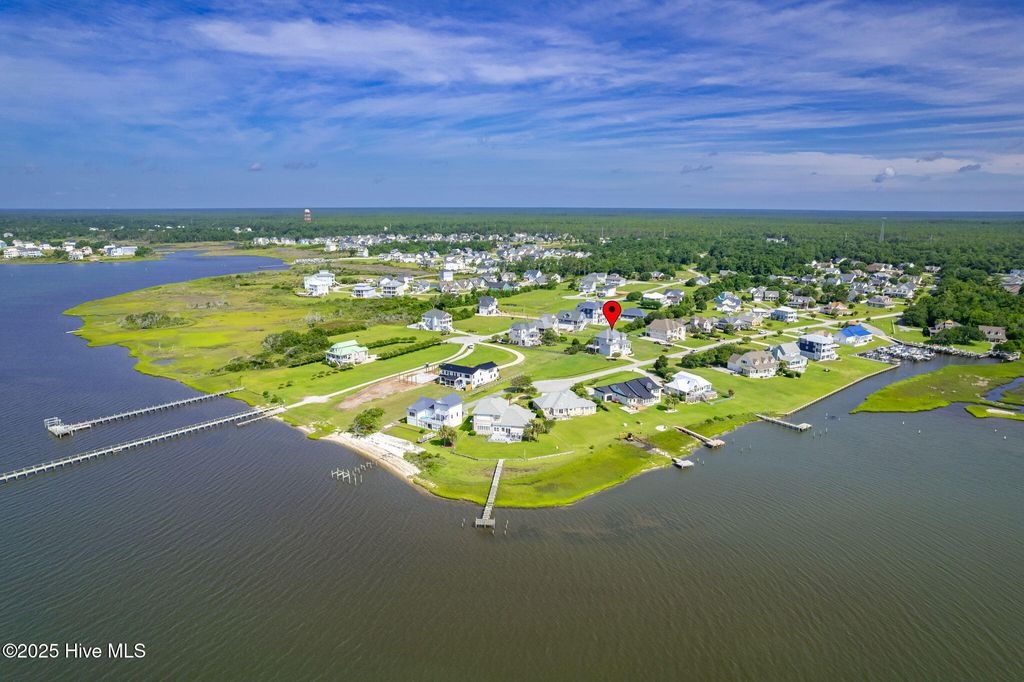 Photo of 516 Blue Heron Drive, Newport, NC 28570 (MLS # 100553844)