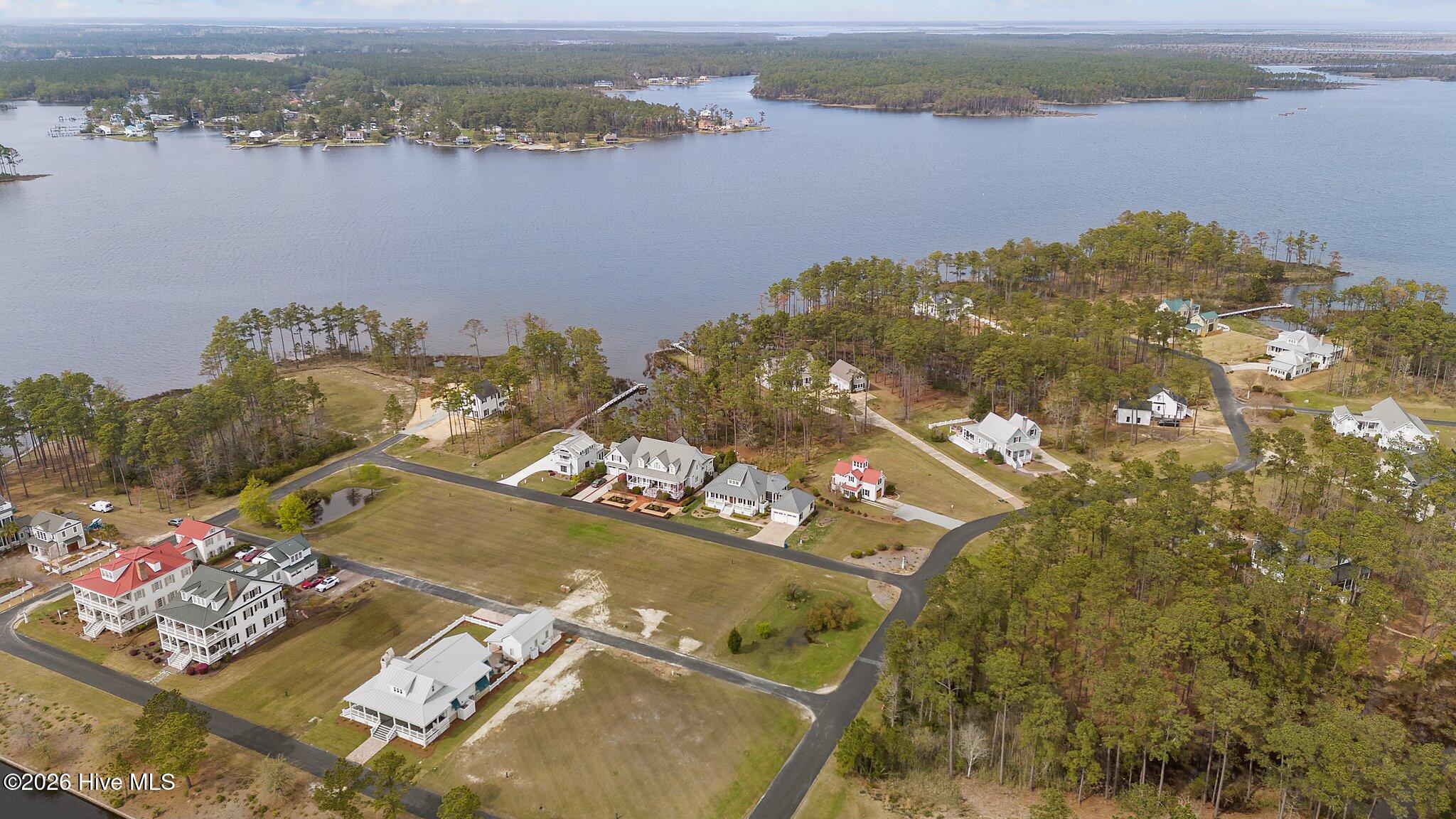 23 39 Eastcove Way