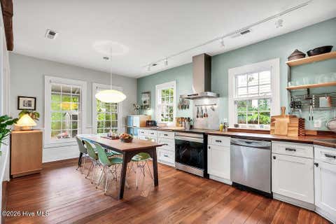Tiny photo for 507 N 5th Avenue, Wilmington, NC 28401 (MLS # 100594486)