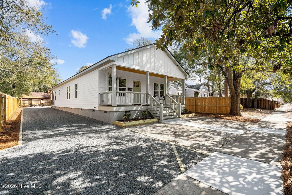 Photo of 2149 Washington Street, Wilmington, NC 28401 (MLS # 100553901)