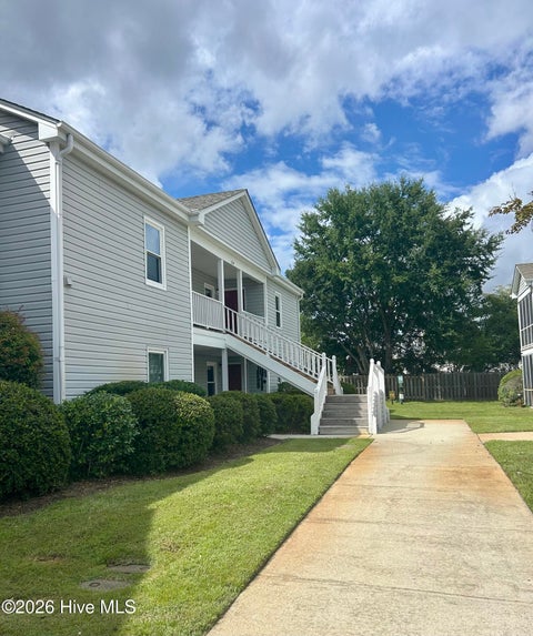 Condo For Sale - 2724 S 17th Street #APT A<br/> Wilmington, NC 28412