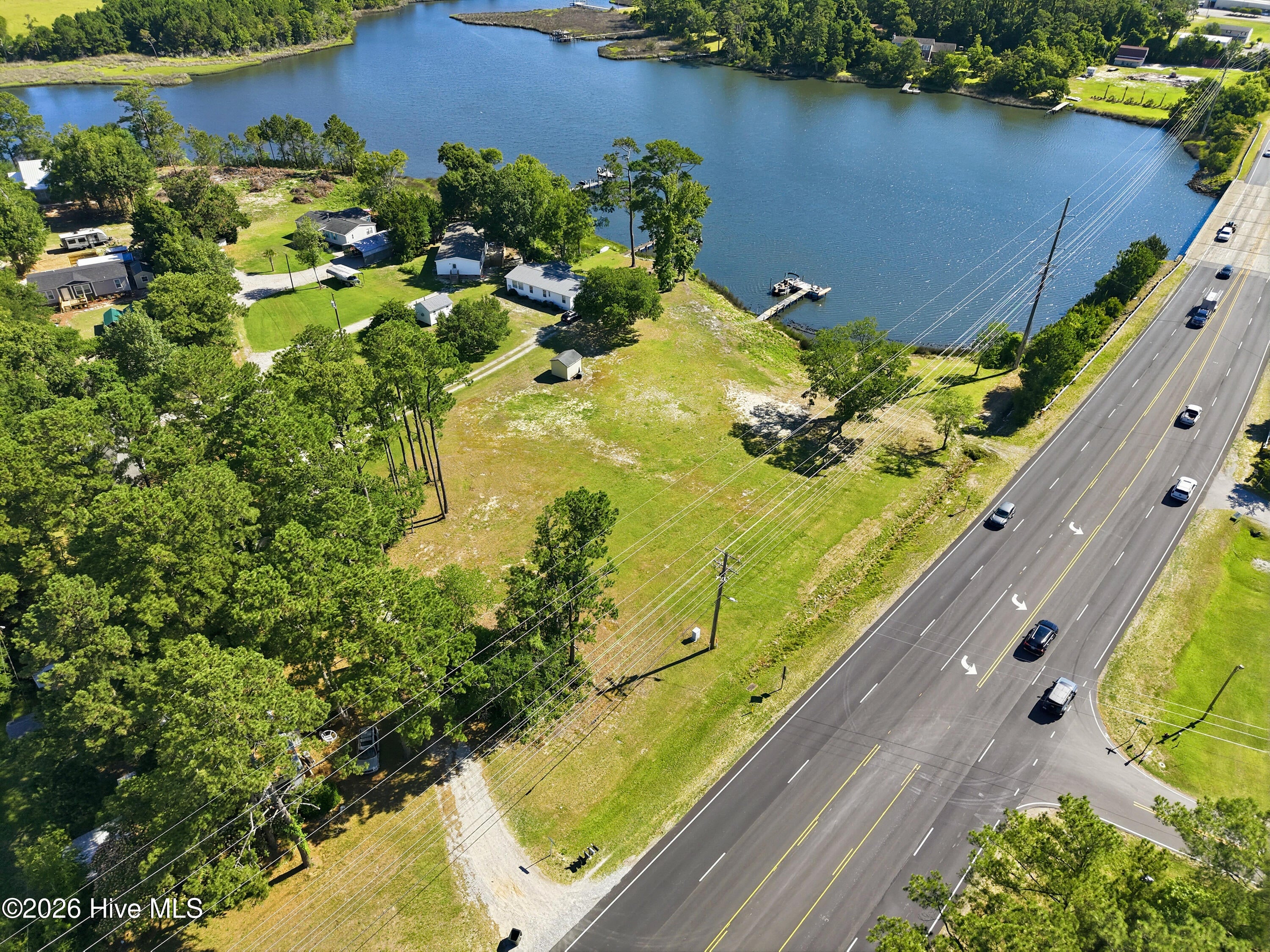 120 Russell Cove