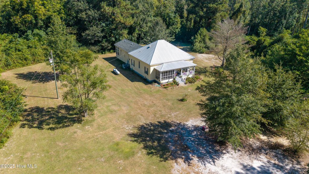 Photo of 1560 Register Sutton Road, Rose Hill, NC 28458 (MLS # 100530476)