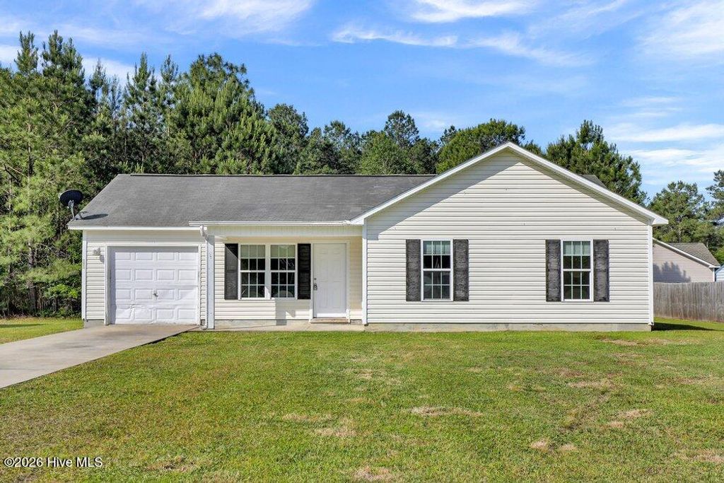 Photo of 174 Ashbury Park Lane, Richlands, NC 28574 (MLS # 100574135)