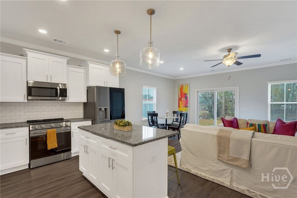 Photo of 156 Stafford Loop Loop, Richmond Hill, GA 31324 (MLS # SA354336)