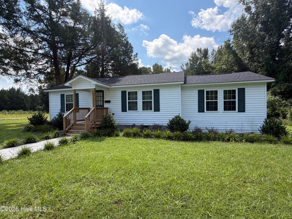 Photo of 9626 Nc Highway 50, Maple Hill, NC 28454 (MLS # 100600310)