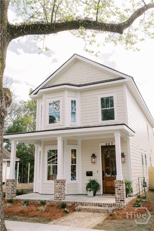 807 E 33rd