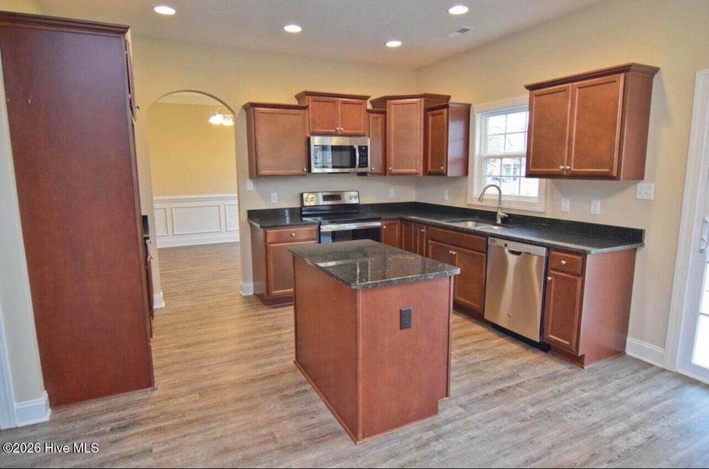 Photo of 206 Messenger Court, Jacksonville, NC 28546 (MLS # 100546217)