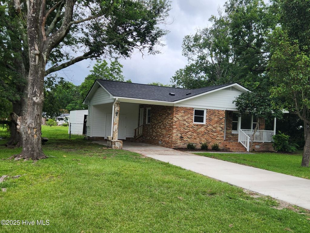 Photo of 104 Sandy Lane, Havelock, NC 28532 (MLS # 100514606)