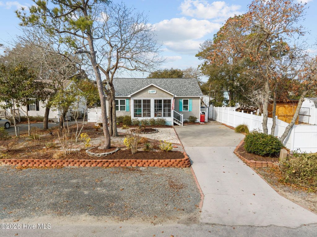 Photo of 165 NE 5th Street, Oak Island, NC 28465 (MLS # 100554076)
