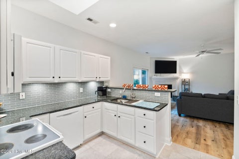 Tiny photo for 7737 Marymount Drive, Wilmington, NC 28411 (MLS # 100598788)
