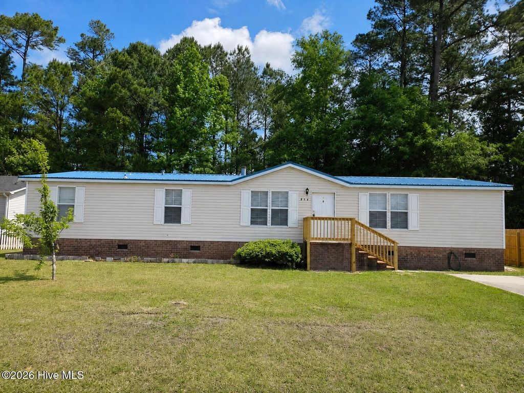 Photo of 414 Evanston Drive, Leland, NC 28451 (MLS # 100572333)