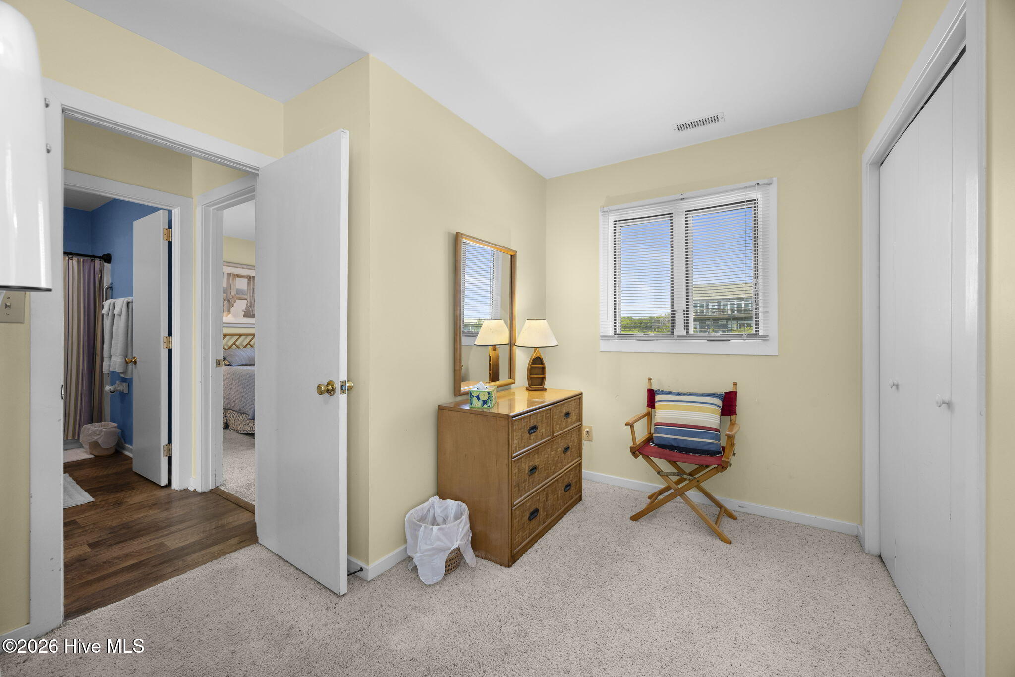 5211 Ocean Drive A