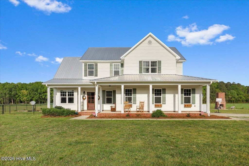 Photo of 2031 Devils Racetrack Road, Four Oaks, NC 27524 (MLS # 100566394)