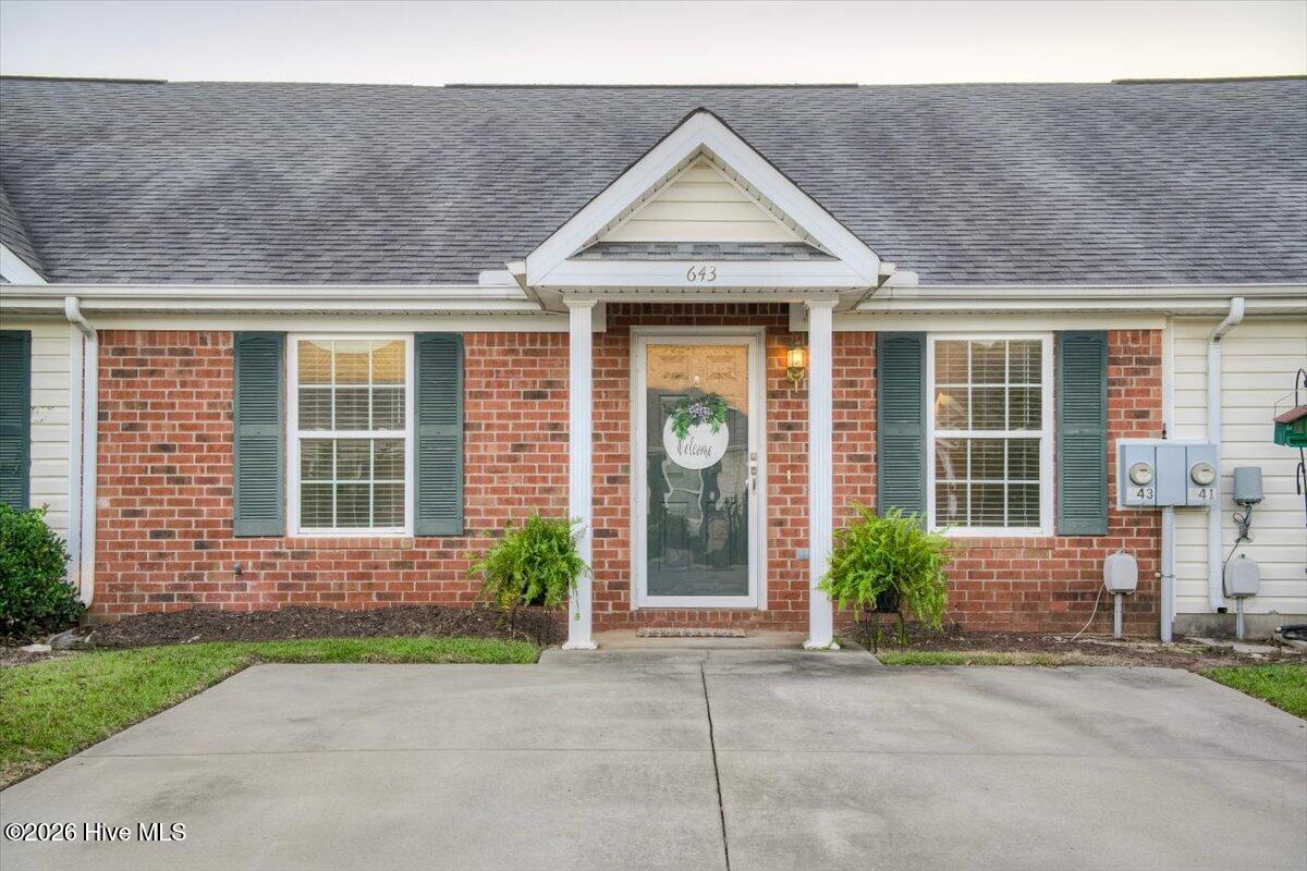 643 Brook Trail