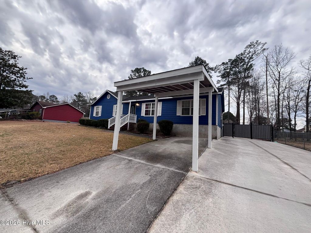 Photo of 402 Lancaster Court, Jacksonville, NC 28540 (MLS # 100555707)