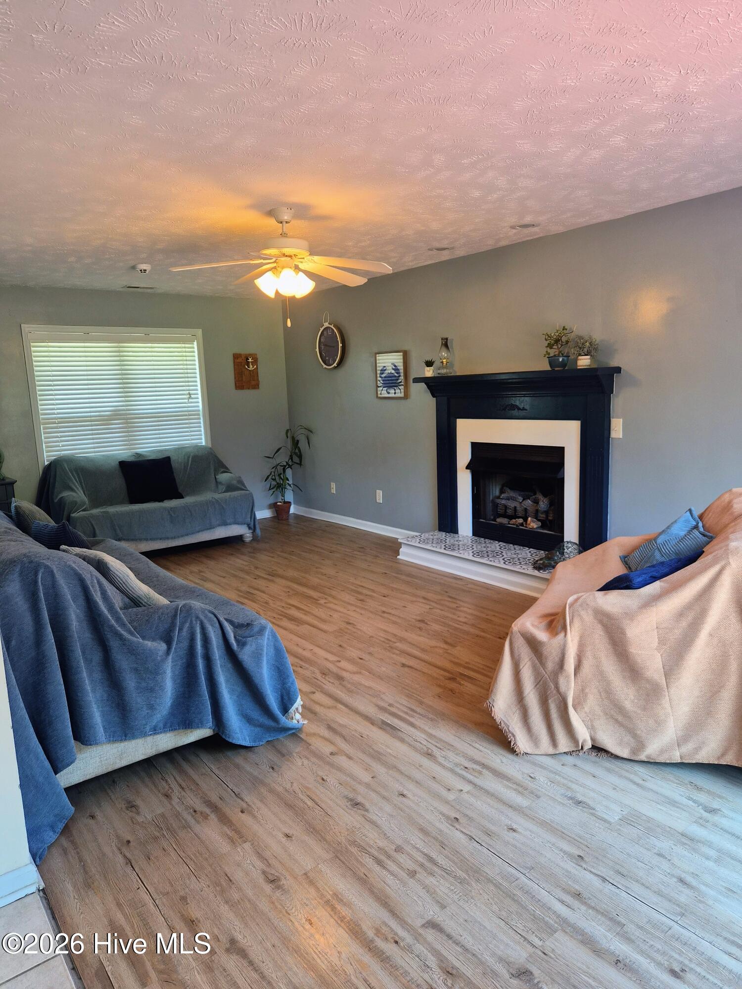 228 Rutherford Way