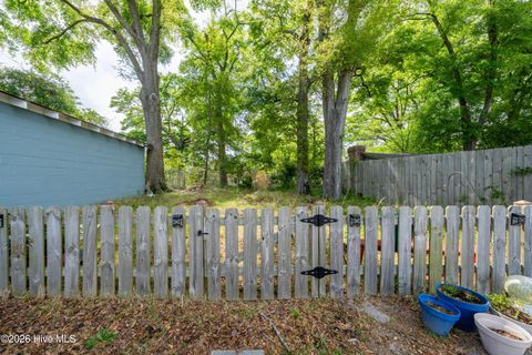 Tiny photo for 2054 Washington Street, Wilmington, NC 28401 (MLS # 100565706)