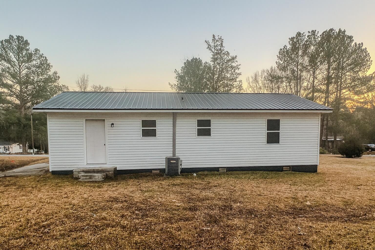 1192 Williams Circle