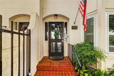 Townhouse For Sale - 525 E Broughton Street<br/> Savannah, GA 31401