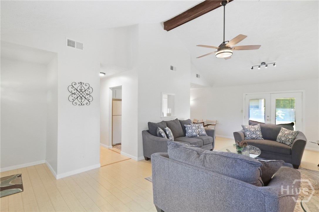 10 Rivers Bend Drive