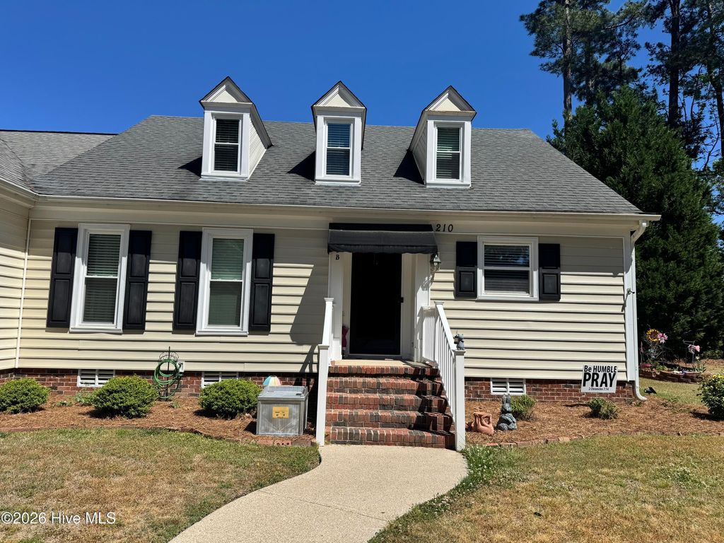 Photo of 210 Hawthorne Lane W #3b, Wilson, NC 27893 (MLS # 100568926)