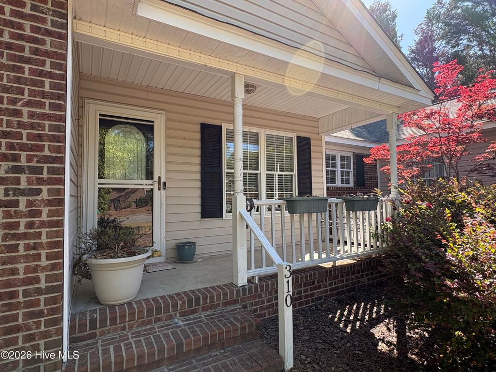 Photo of 310 Fox Run Road, Pinehurst, NC 28374 (MLS # 100568031)