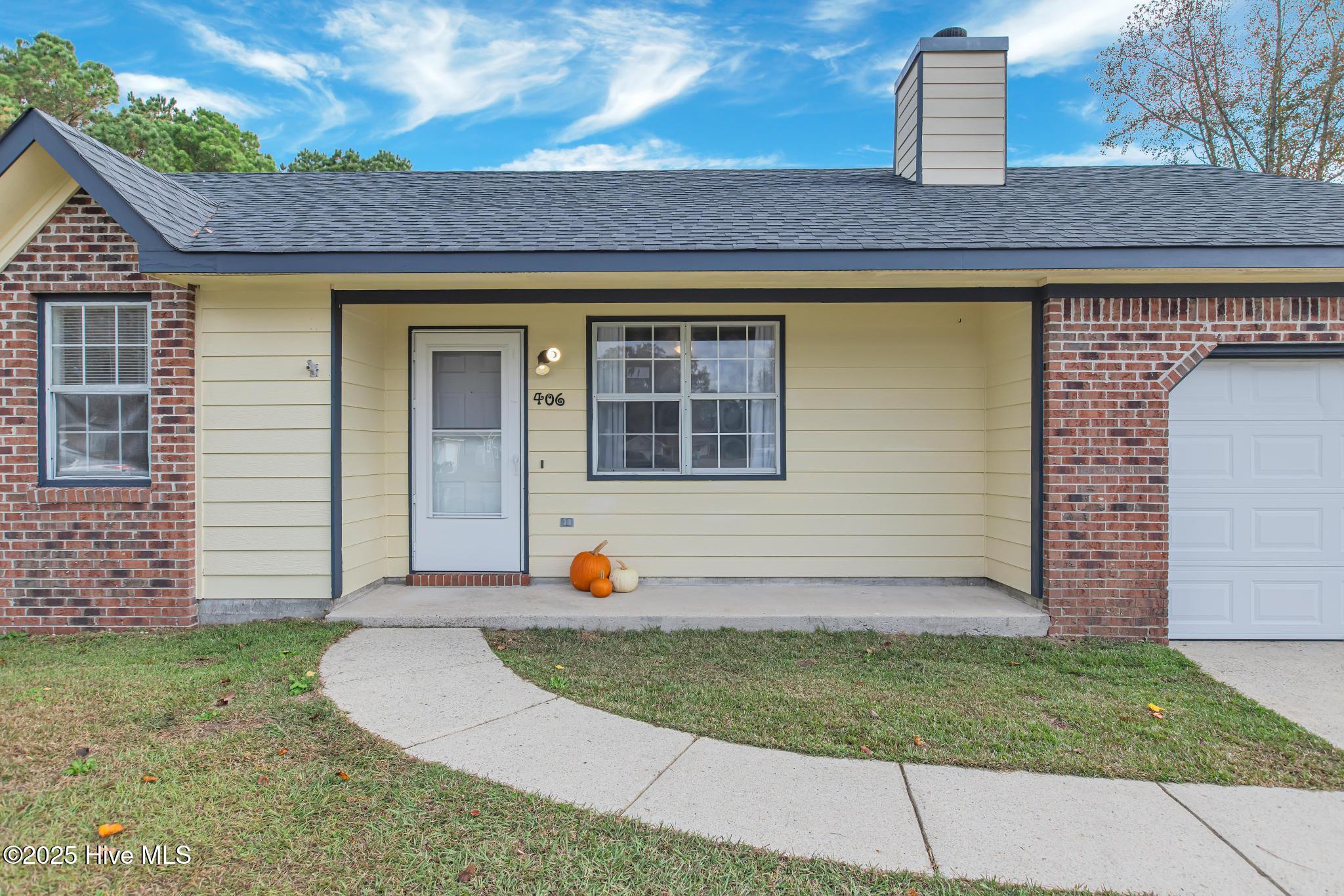 406 Singletree Court