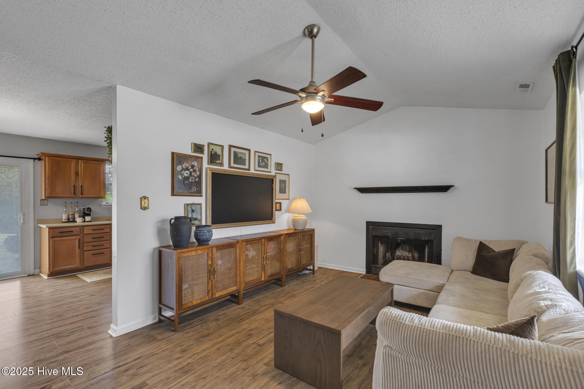 406 Singletree Court