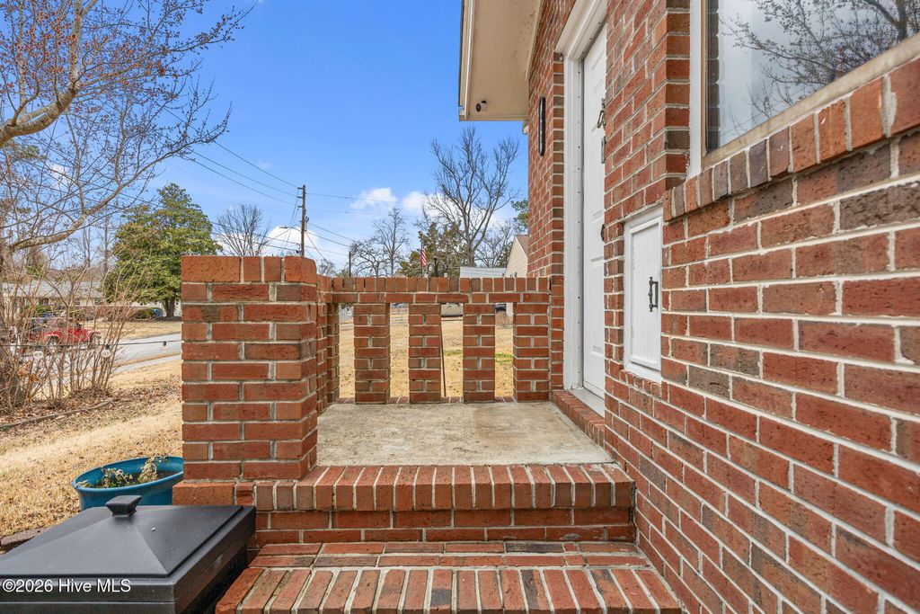 Photo of 402 Jarman Street, Jacksonville, NC 28540 (MLS # 100555737)