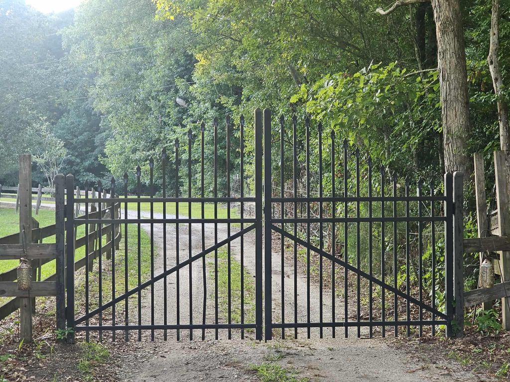 Photo of 1451 Central Rd Ext, Thomson, GA 30824 (MLS # 546990)