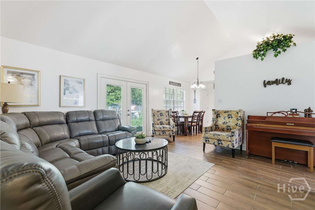 126 S Robinhood Drive