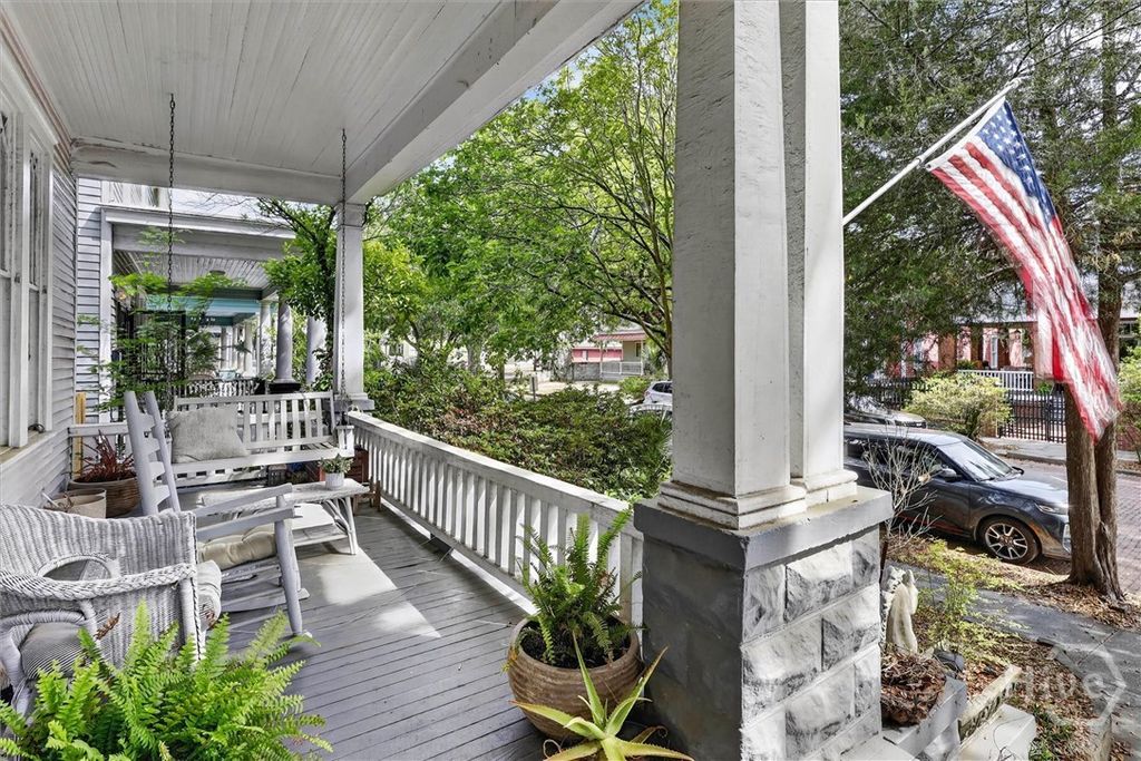 Photo of 416 W 36th Street, Savannah, GA 31401 (MLS # SA352605)