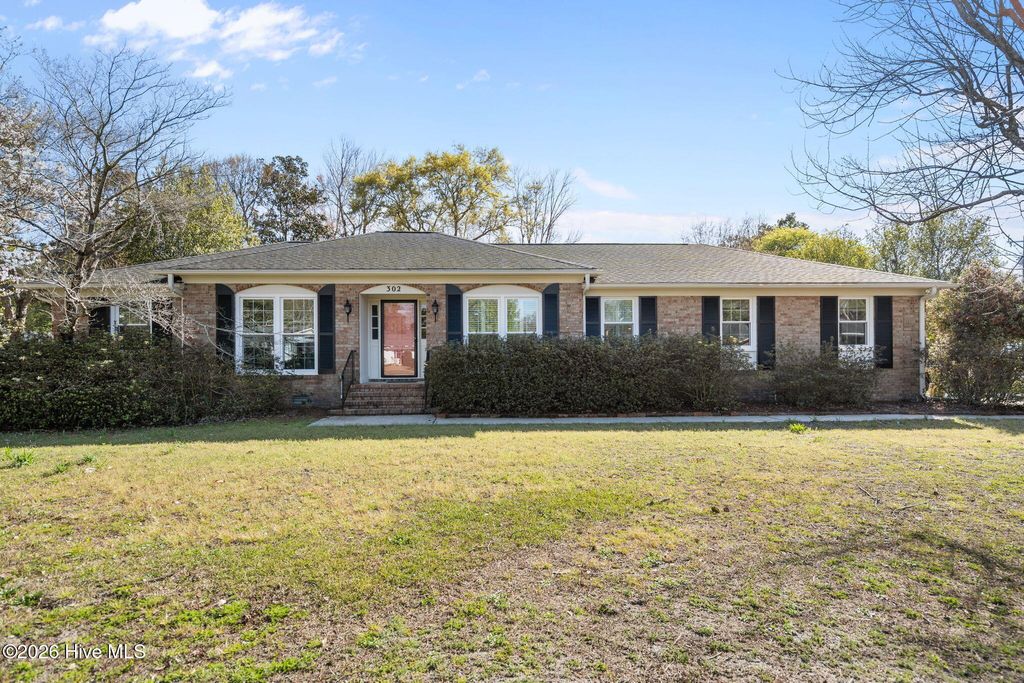 Photo of 302 Semmes Drive, Wilmington, NC 28412 (MLS # 100557594)