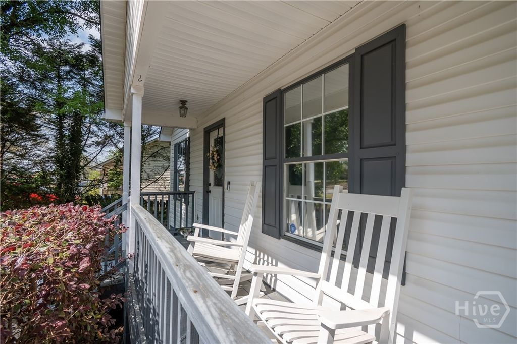 Photo of 223 N 5th Avenue, Winder, GA 30680 (MLS # CL352282)