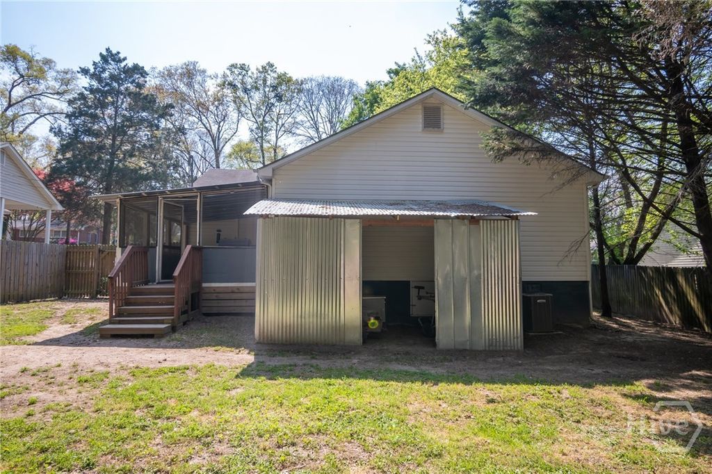 Photo of 223 N 5th Avenue, Winder, GA 30680 (MLS # CL352282)