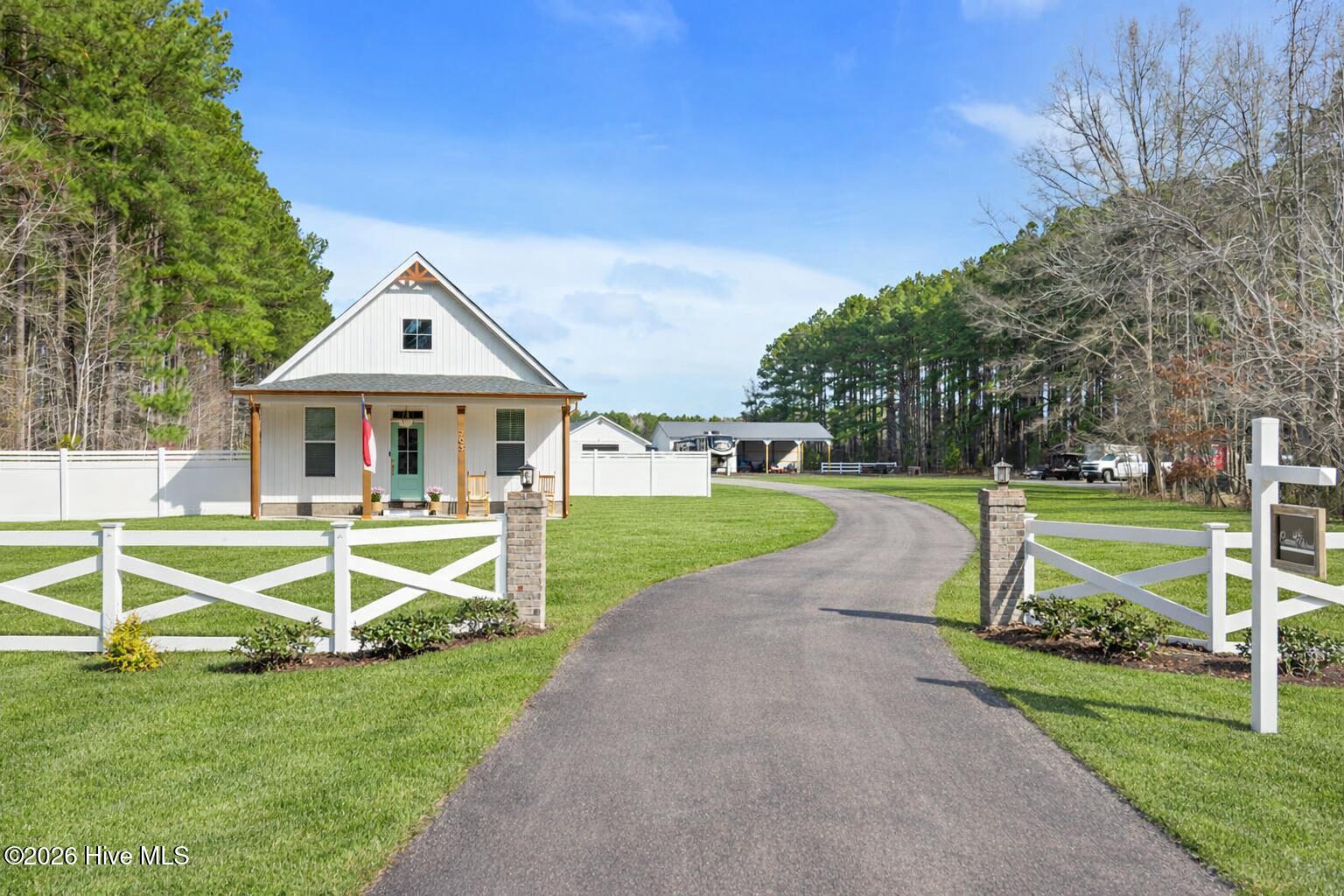 703 Poplar Neck Road