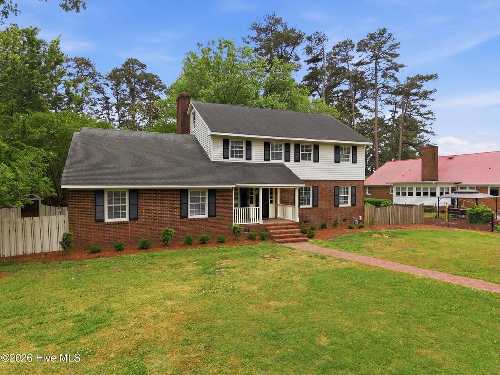 Photo of 1910 York Street, Kinston, NC 28504 (MLS # 100569122)