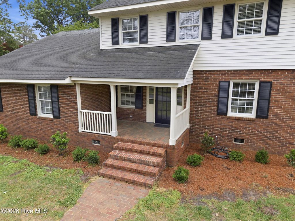 Photo of 1910 York Street, Kinston, NC 28504 (MLS # 100569122)